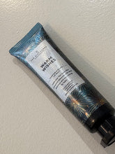 Lade das Bild in den Galerie-Viewer, TGLLIP BALM „Warm Wishes“
