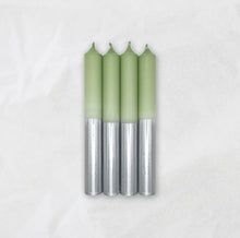 Lade das Bild in den Galerie-Viewer, DipDye Kerzen, Arctic Silver x Pistachio