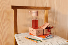 Lade das Bild in den Galerie-Viewer, CLEMENCE Flasche 350 ml, All together / Sandy