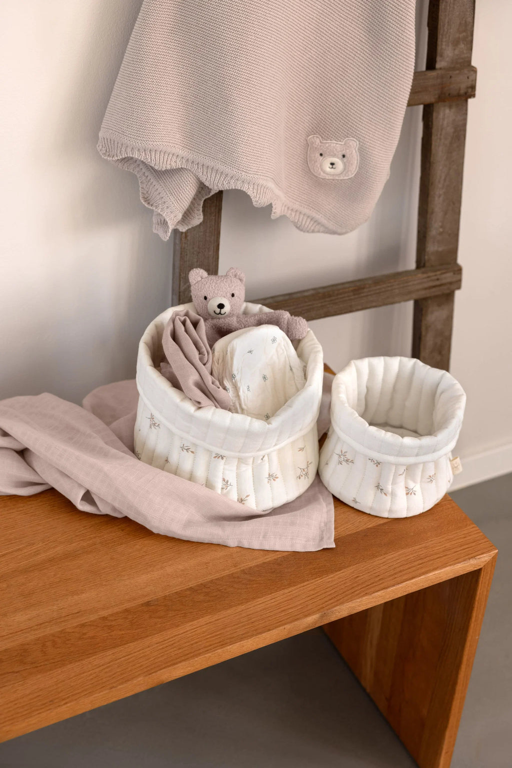 LÄSSIGBÄR Schmustetuch, beige
