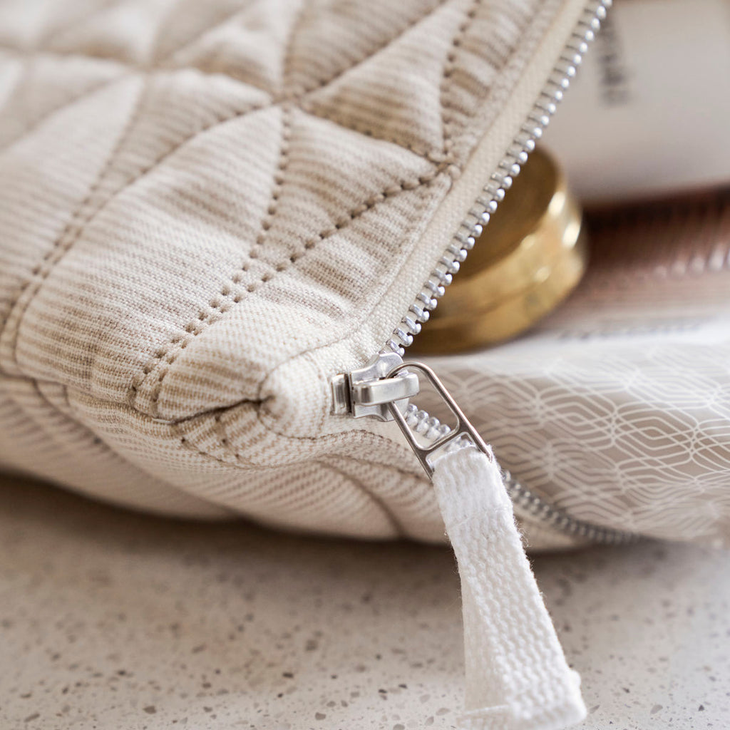 Beutel MENTHA klein, Off White / Safari