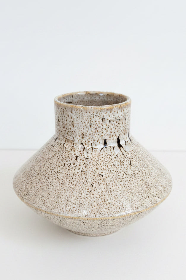 Vase NAFI, rost