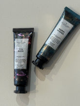 Lade das Bild in den Galerie-Viewer, TGLLIP BALM „Warm Wishes“
