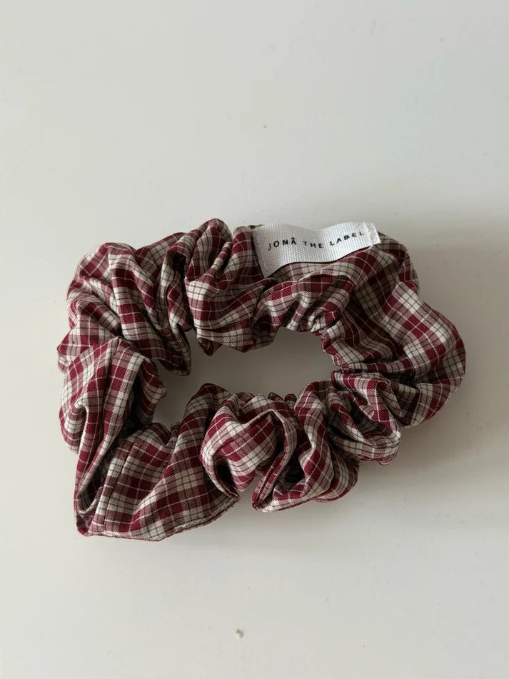 JONASCRUNCHIE Everyday, burgundy plaid
