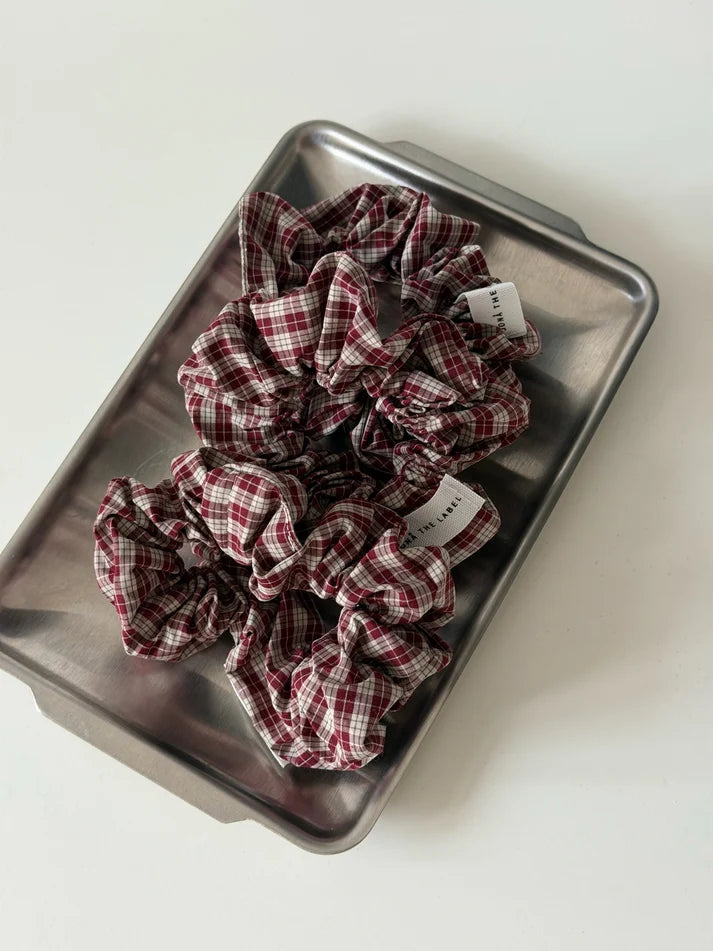 JONASCRUNCHIE Everyday, burgundy plaid
