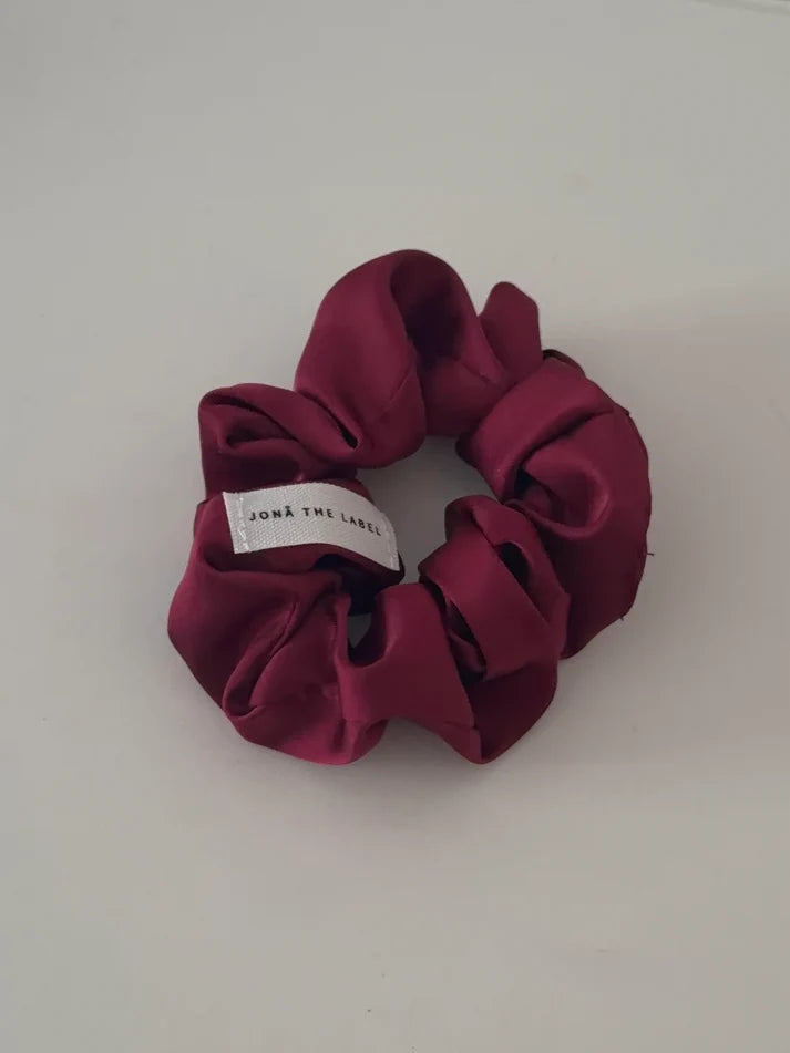 JONASCRUNCHIE Everyday, burgundy silk