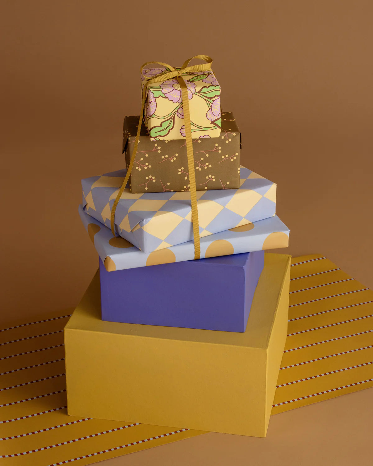 KADOOLE Geschenkpapier "Diamanten", Vanille / Eisblau