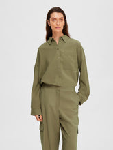Lade das Bild in den Galerie-Viewer, SLFEMBERLY Long Shirt, dusky green

