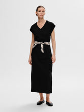 Lade das Bild in den Galerie-Viewer, SLFESSENTIAL V-Neck Ankle Dress, black
