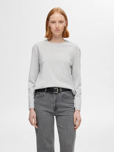 Lade das Bild in den Galerie-Viewer, SLFESSENTIAL Boxy Long Tee, light grey melange
