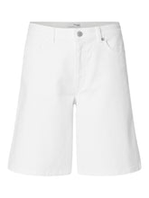 Lade das Bild in den Galerie-Viewer, SLFLEXIA Bermuda Denim Shorts, Snow White
