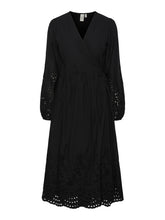 Lade das Bild in den Galerie-Viewer, YASLUMA Long Wrap Dress, black
