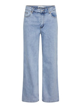 Lade das Bild in den Galerie-Viewer, YASALENA Straight Jeans, light blue denim
