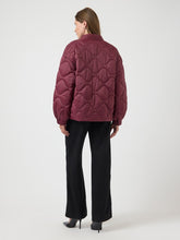 Lade das Bild in den Galerie-Viewer, YASTUCCO Padded Jacket, port royale
