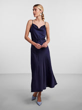 Lade das Bild in den Galerie-Viewer, YASTHEA Strap Long Dress, evening blue
