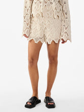 Lade das Bild in den Galerie-Viewer, YASNAJAARAQ Crochet Shorts, Birch
