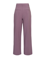 Lade das Bild in den Galerie-Viewer, MSCHMirabelle Michelle Pleat Pants, Black Plum
